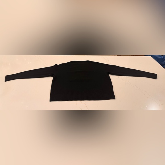 Vince Boatneck Wool & Cashmere black sweater | medium - Picture 8 of 11